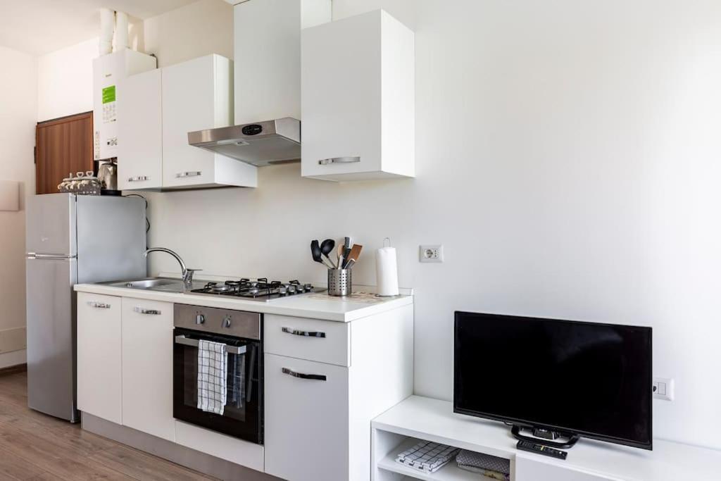 Clelia'S Apartment Комо Екстер'єр фото